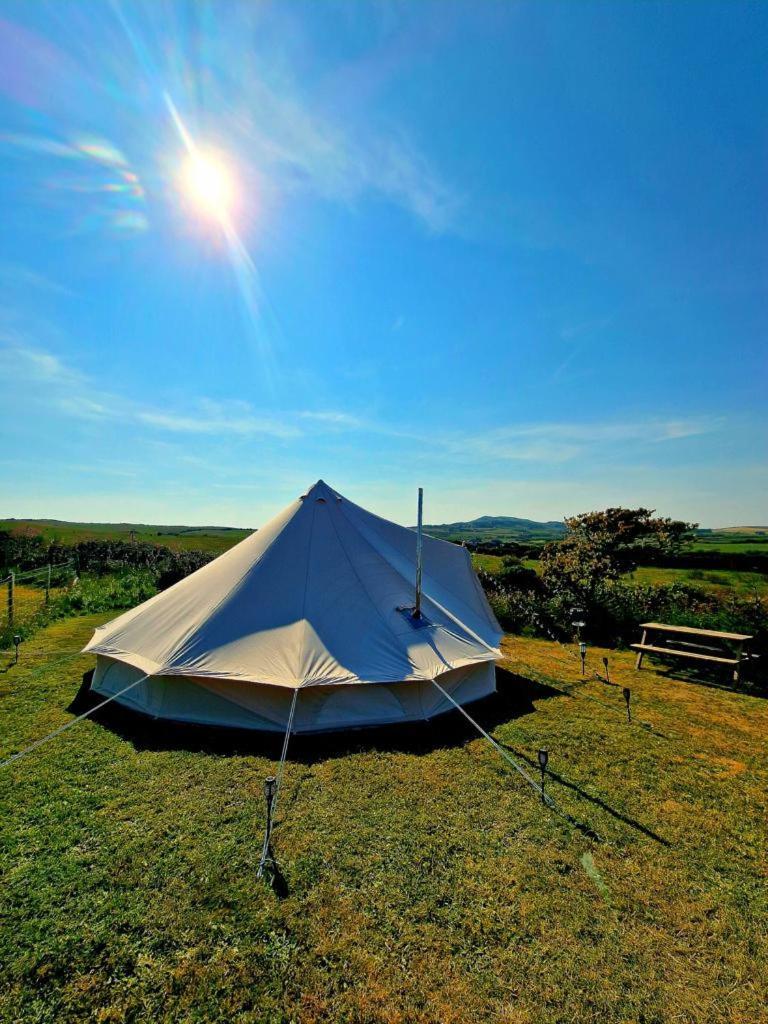 Beautiful 1-Bed Bell Tent In Holyhead Kültér fotó